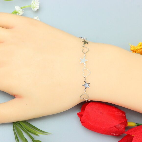 "Elegant & Trendy Bracelet, A Perfect Gift for Women, Thoughtful , EVCH1773 - Picture 1 of 10